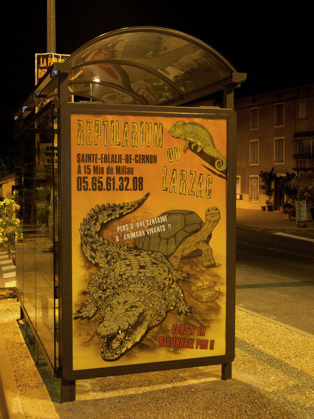 Affiche abri bus à Millau - 2011